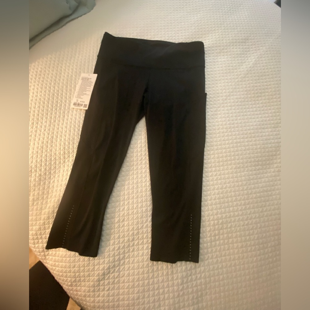 FAST AND FREE HR CROP 19”REF — size 10